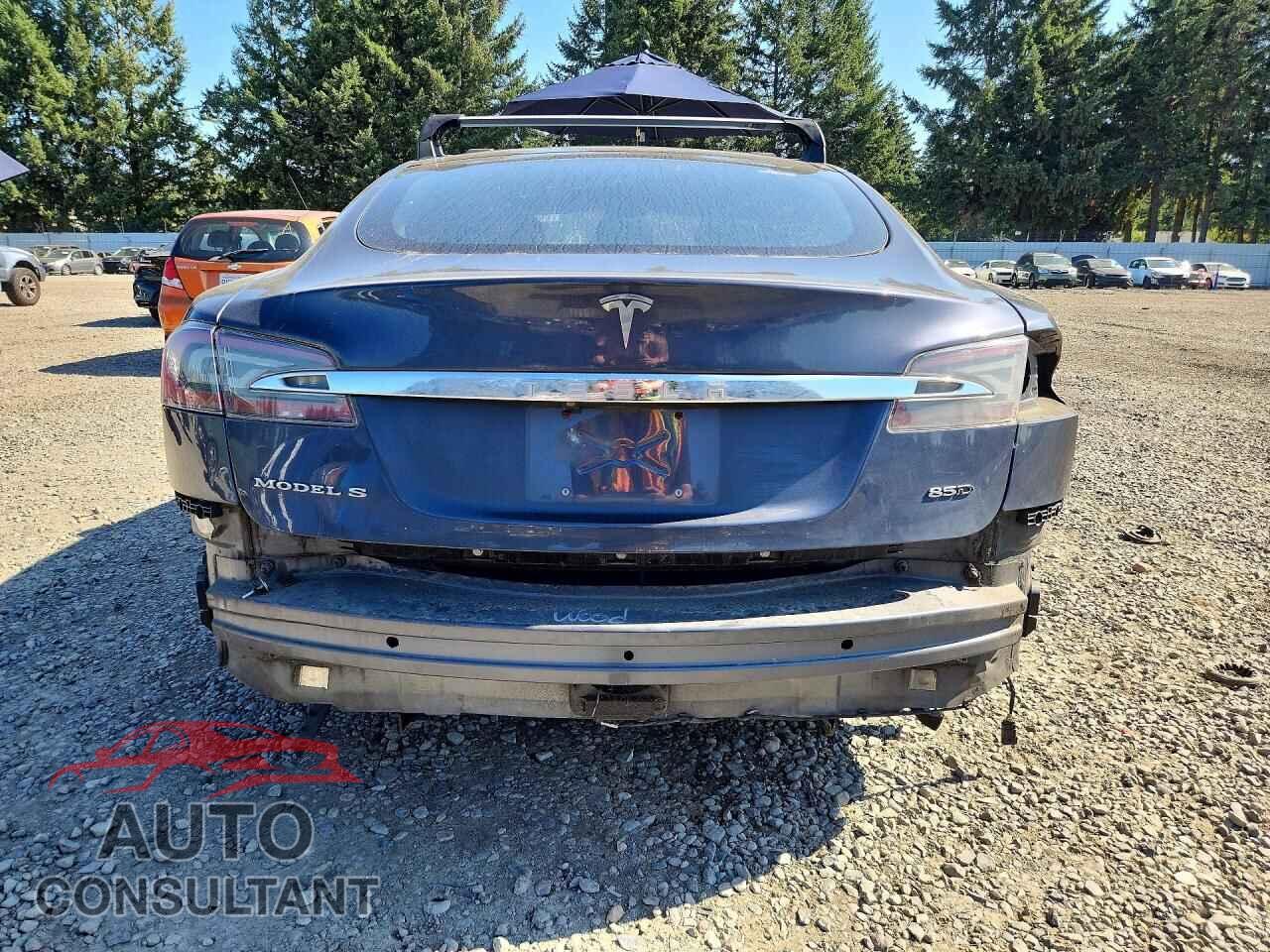 TESLA MODEL S 2015 - 5YJSA1E28FF111394