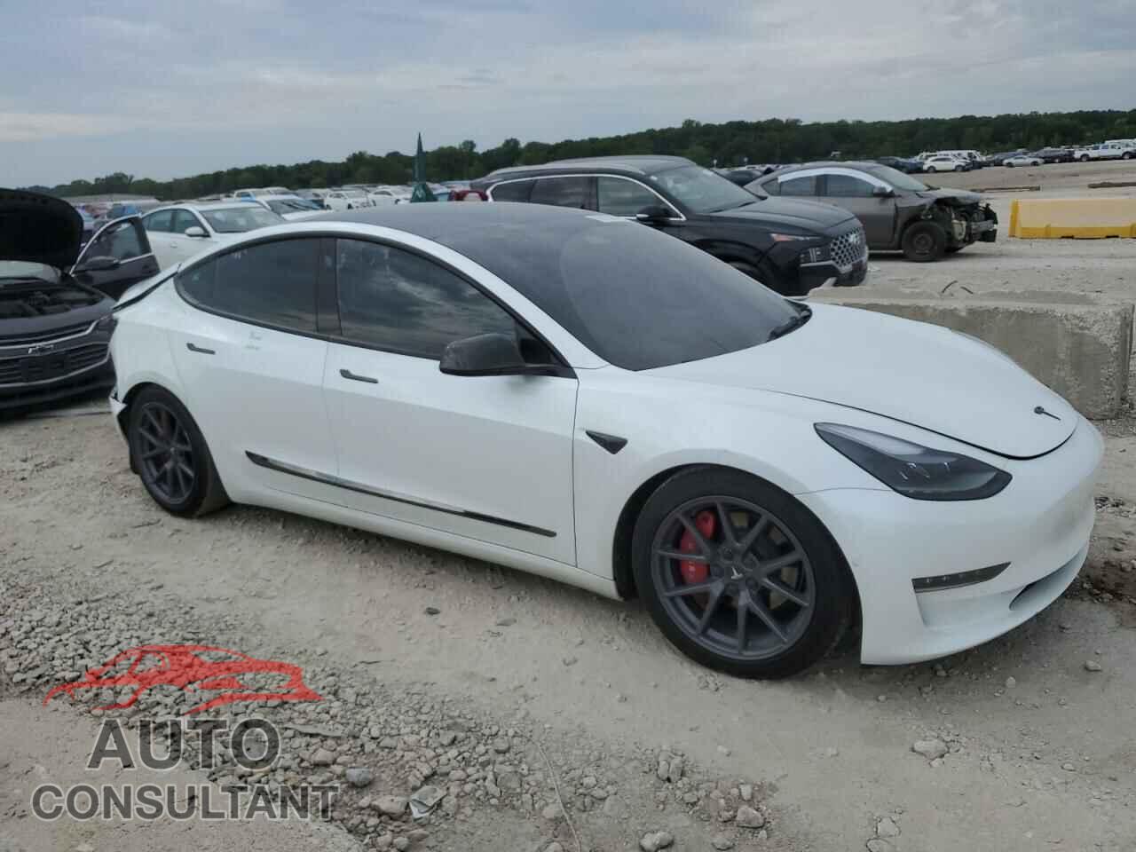 TESLA MODEL 3 2022 - 5YJ3E1EB2NF166155