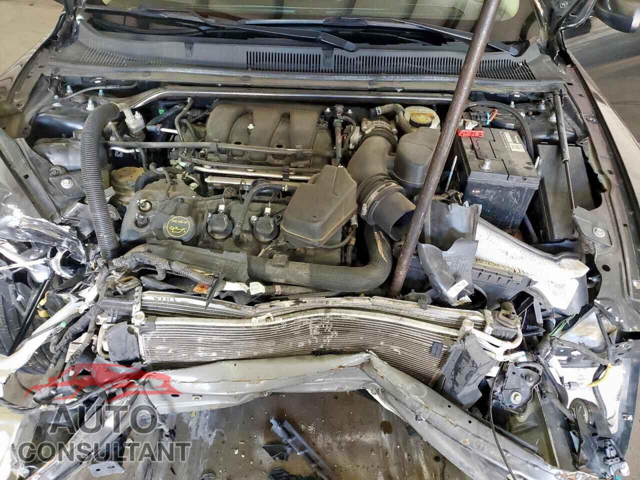 FORD TAURUS 2018 - 1FAHP2D85JG101401