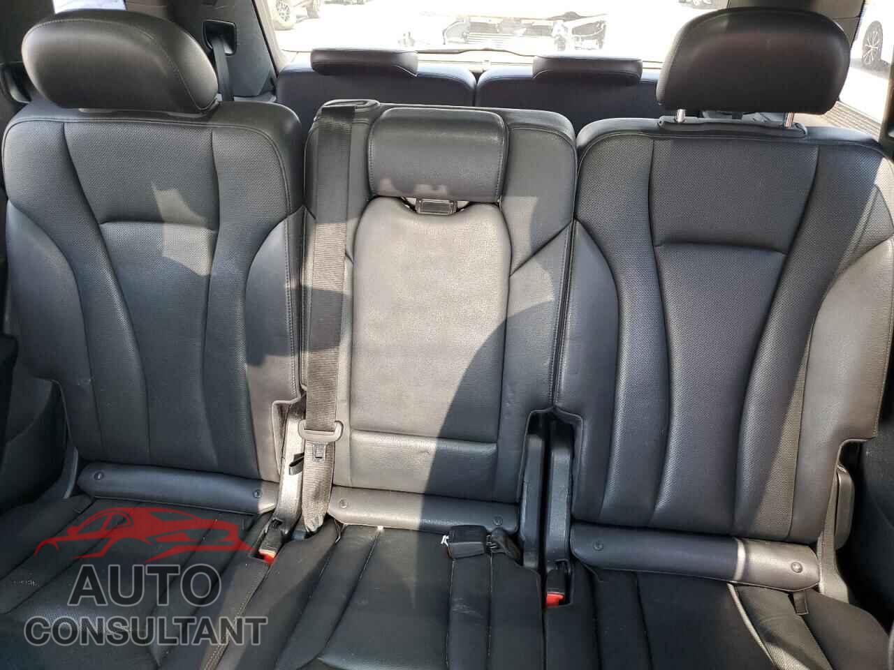 AUDI Q7 2017 - WA1VAAF76HD028686