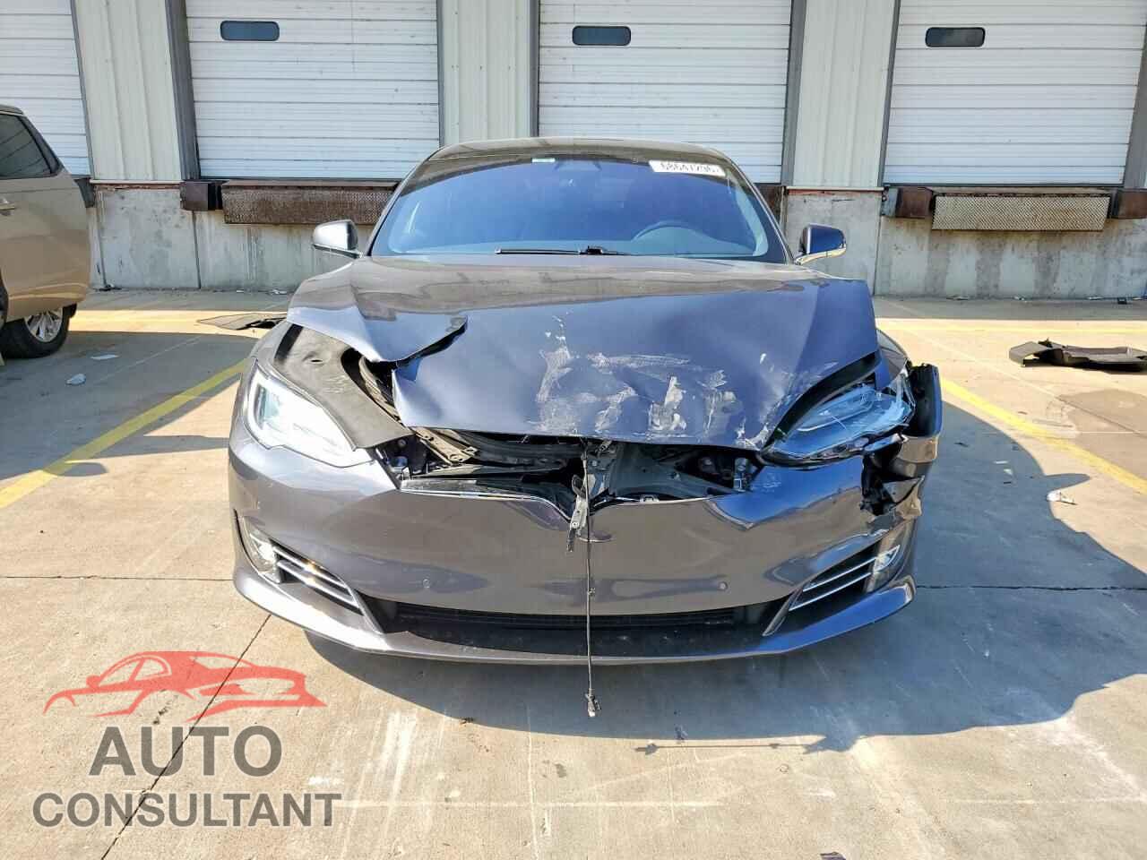 TESLA MODEL S 2019 - 5YJSA1E44KF301110
