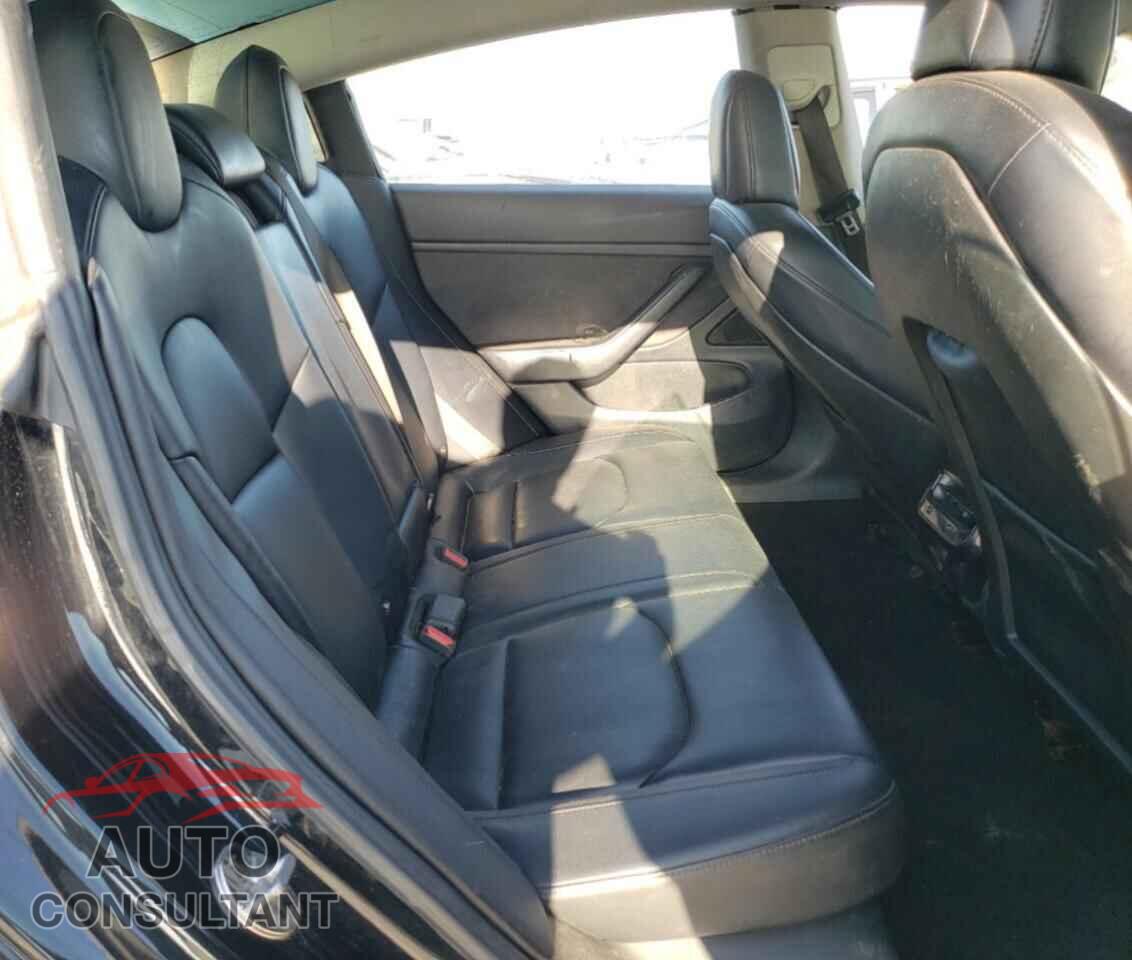 TESLA MODEL 3 2018 - 5YJ3E1EA0JF008480