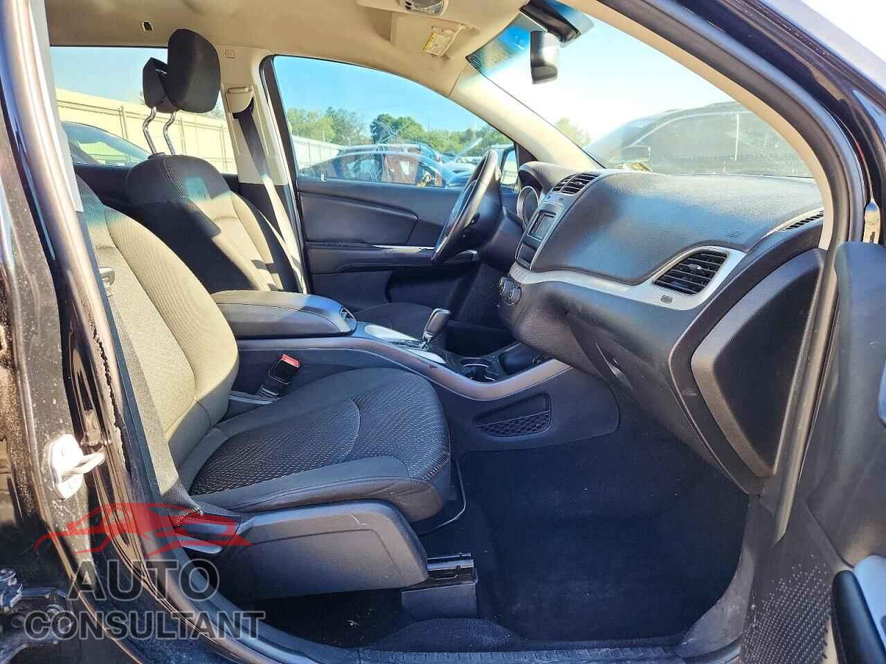 DODGE JOURNEY 2015 - 3C4PDCAB4FT641684