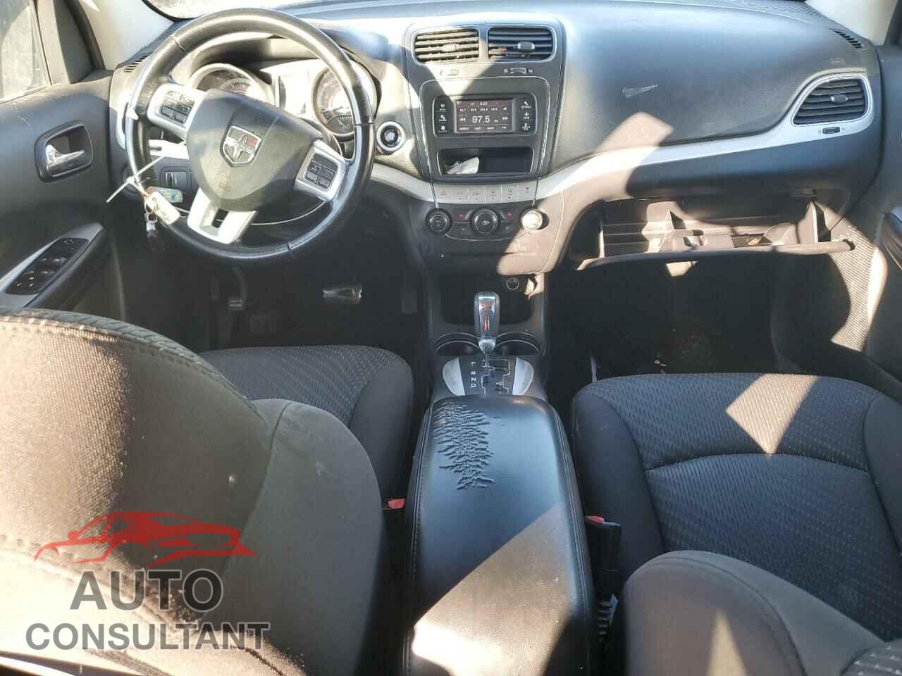 DODGE JOURNEY 2015 - 3C4PDCBB0FT595754