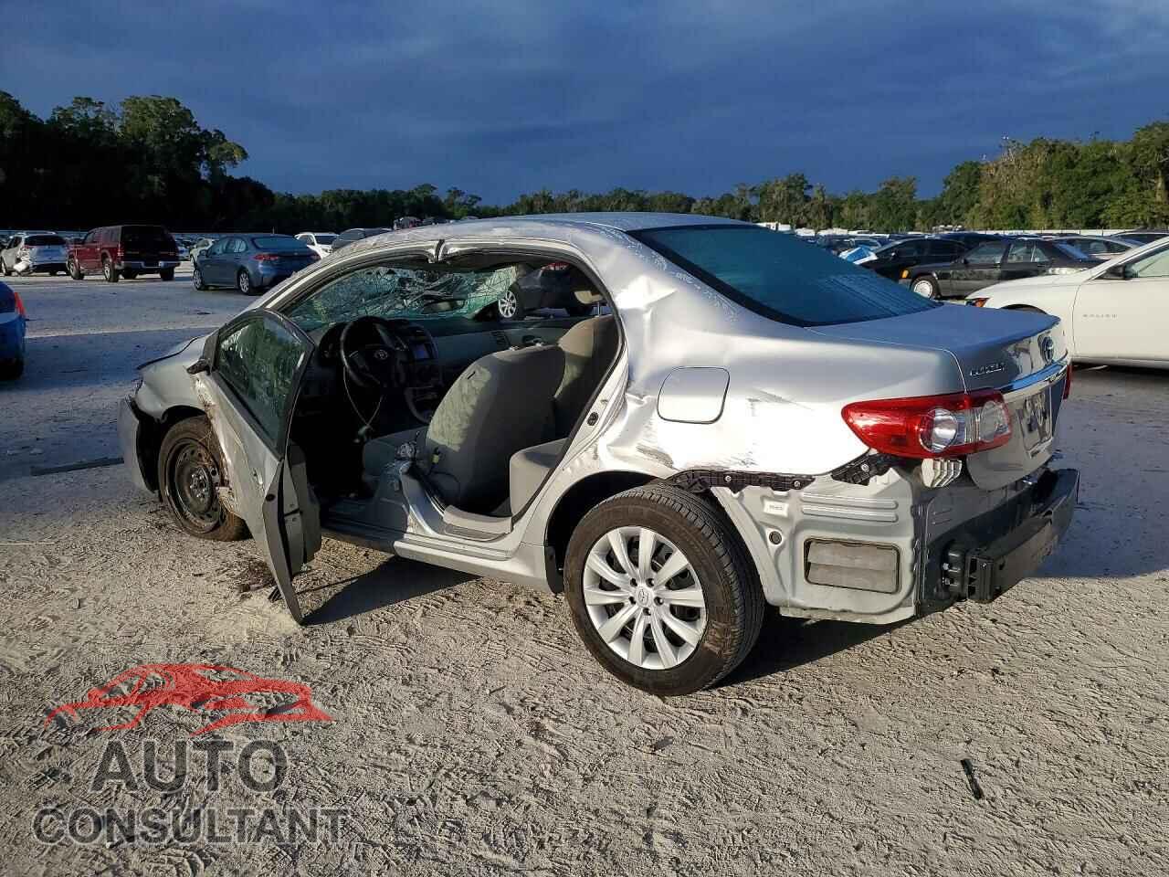 TOYOTA COROLLA 2013 - 2T1BU4EE2DC977063