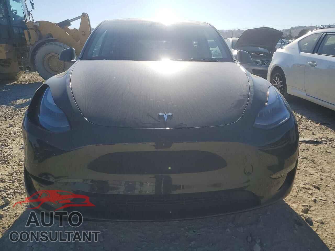 TESLA MODEL Y 2023 - 7SAYGAEE4PF884418