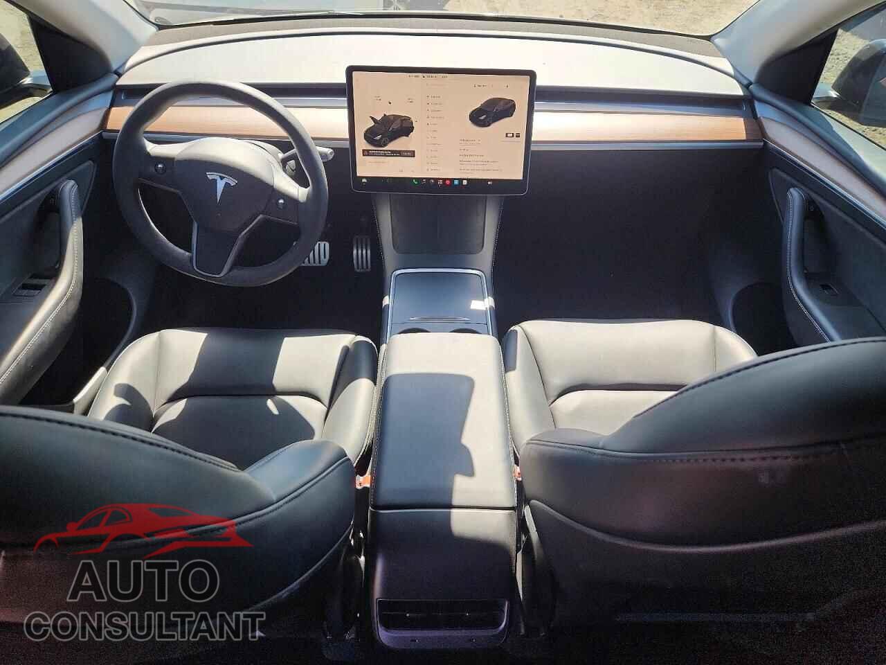 TESLA MODEL Y 2024 - 7SAYGDEF1RF168928