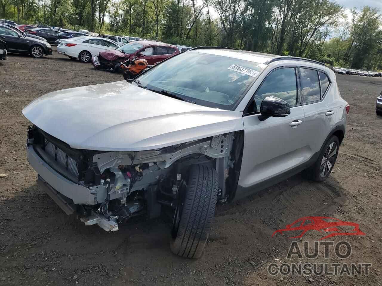 VOLVO XC40 2023 - YV4ED3UL7P2958600