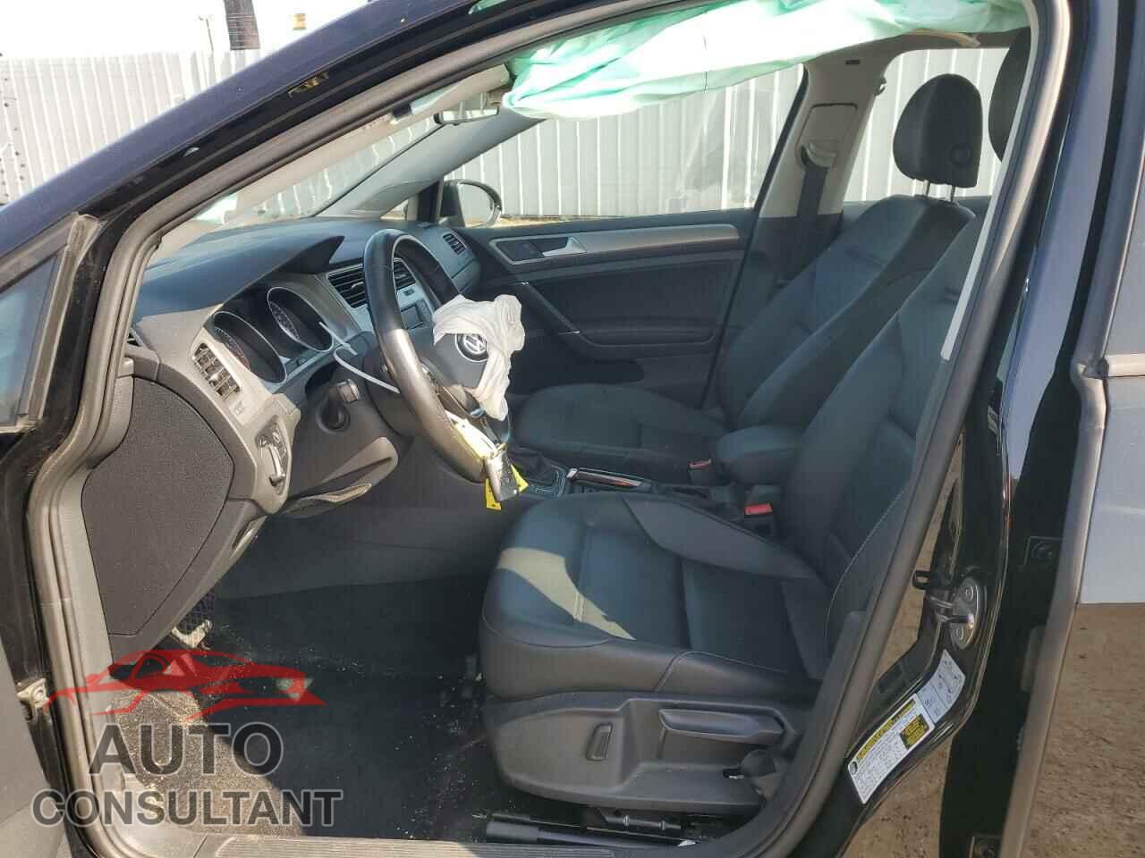 VOLKSWAGEN GOLF 2017 - 3VW217AU4HM005157
