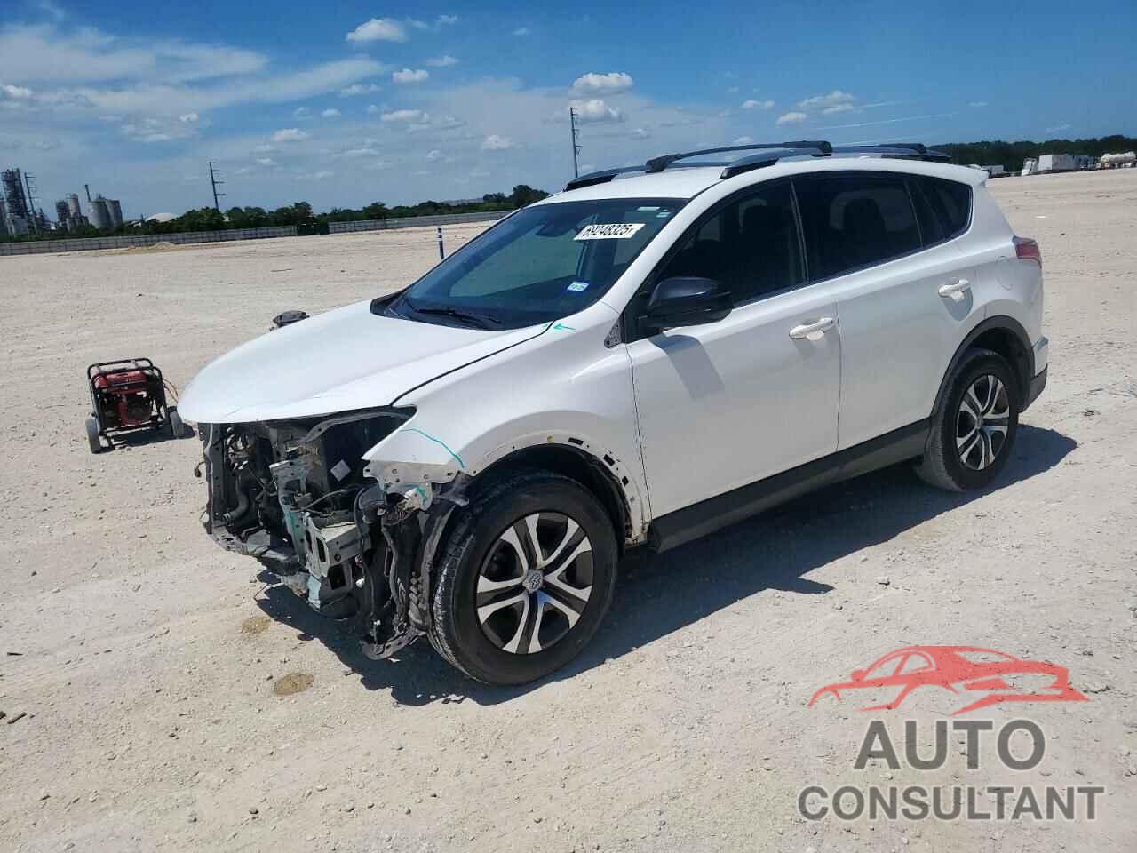 TOYOTA RAV4 2017 - JTMZFREV5HJ111048