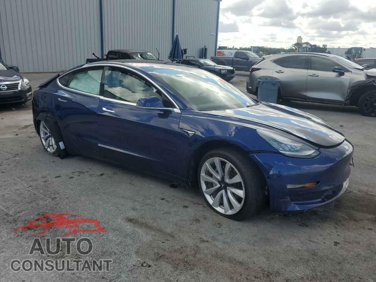 TESLA MODEL 3 2018 - 5YJ3E1EB0JF116073