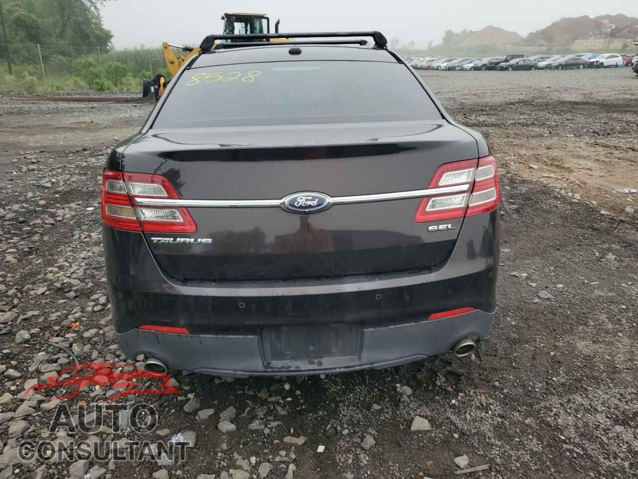 FORD TAURUS 2013 - 1FAHP2E82DG228528