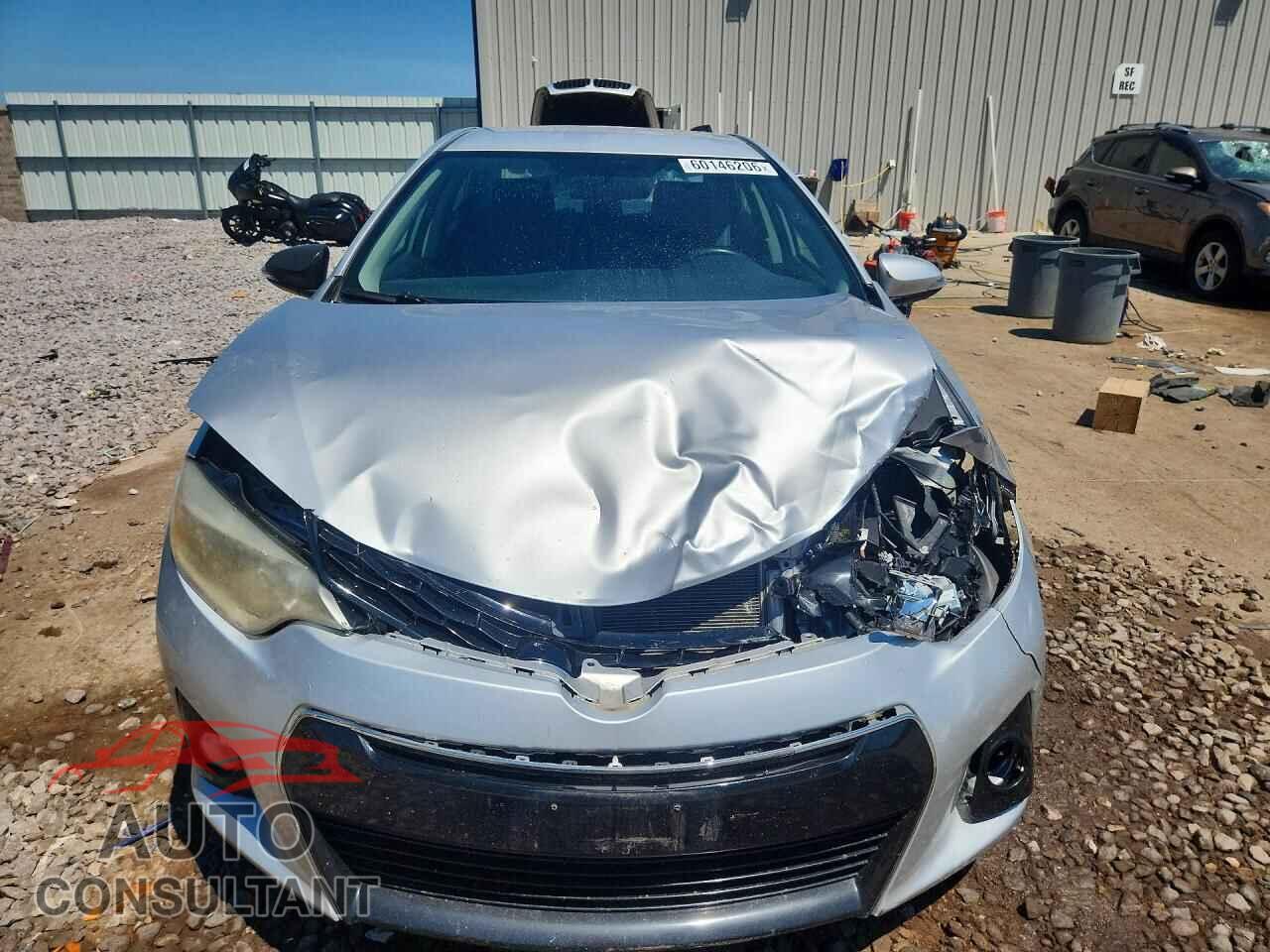 TOYOTA COROLLA 2015 - 2T1BURHEXFC333869