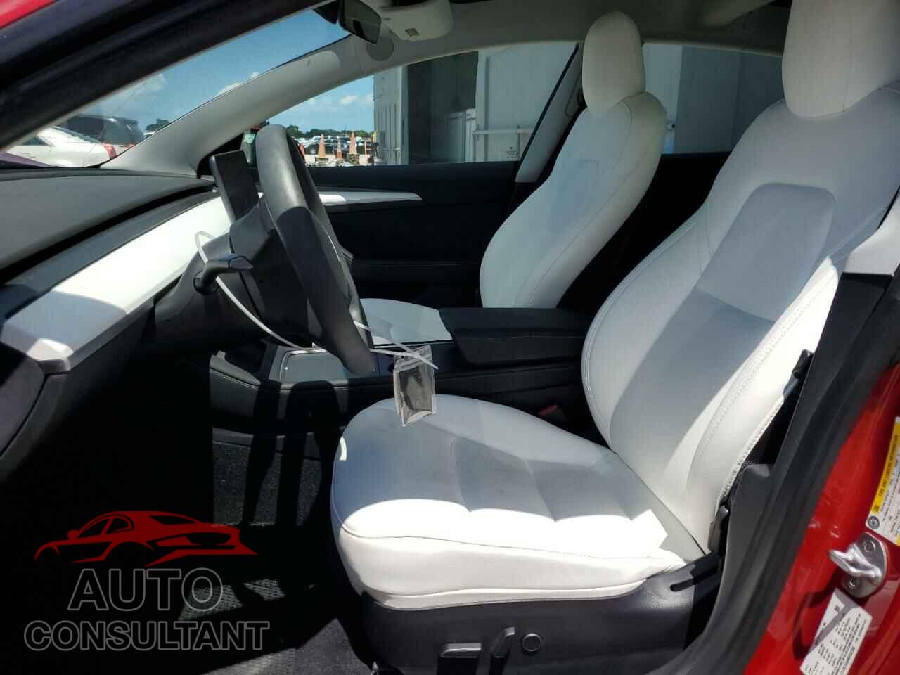 TESLA MODEL 3 2021 - 5YJ3E1EA5MF032388