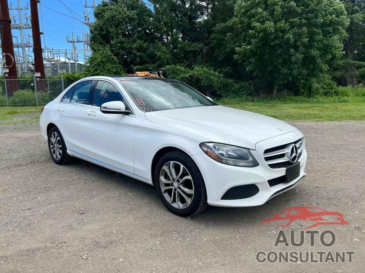 MERCEDES-BENZ C-CLASS 2016 - 55SWF4KBXGU122423