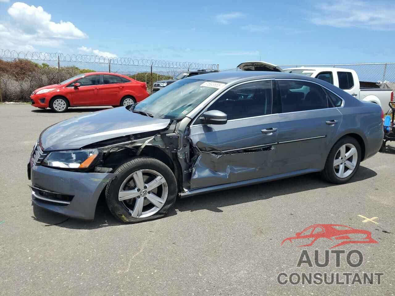 VOLKSWAGEN PASSAT 2015 - 1VWAT7A30FC089568