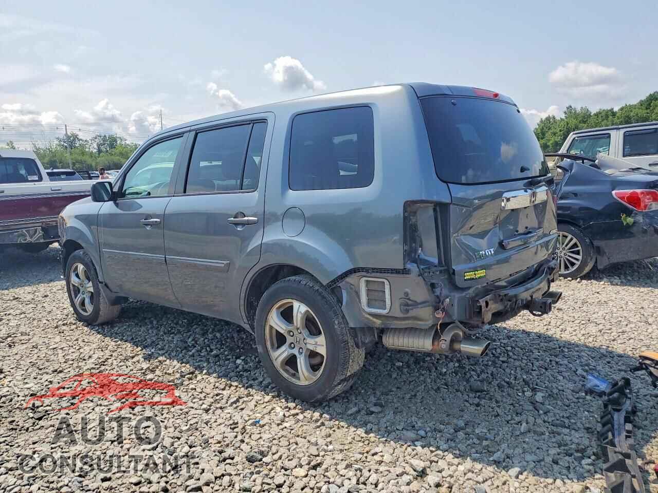 HONDA PILOT 2013 - 5FNYF4H59DB022532