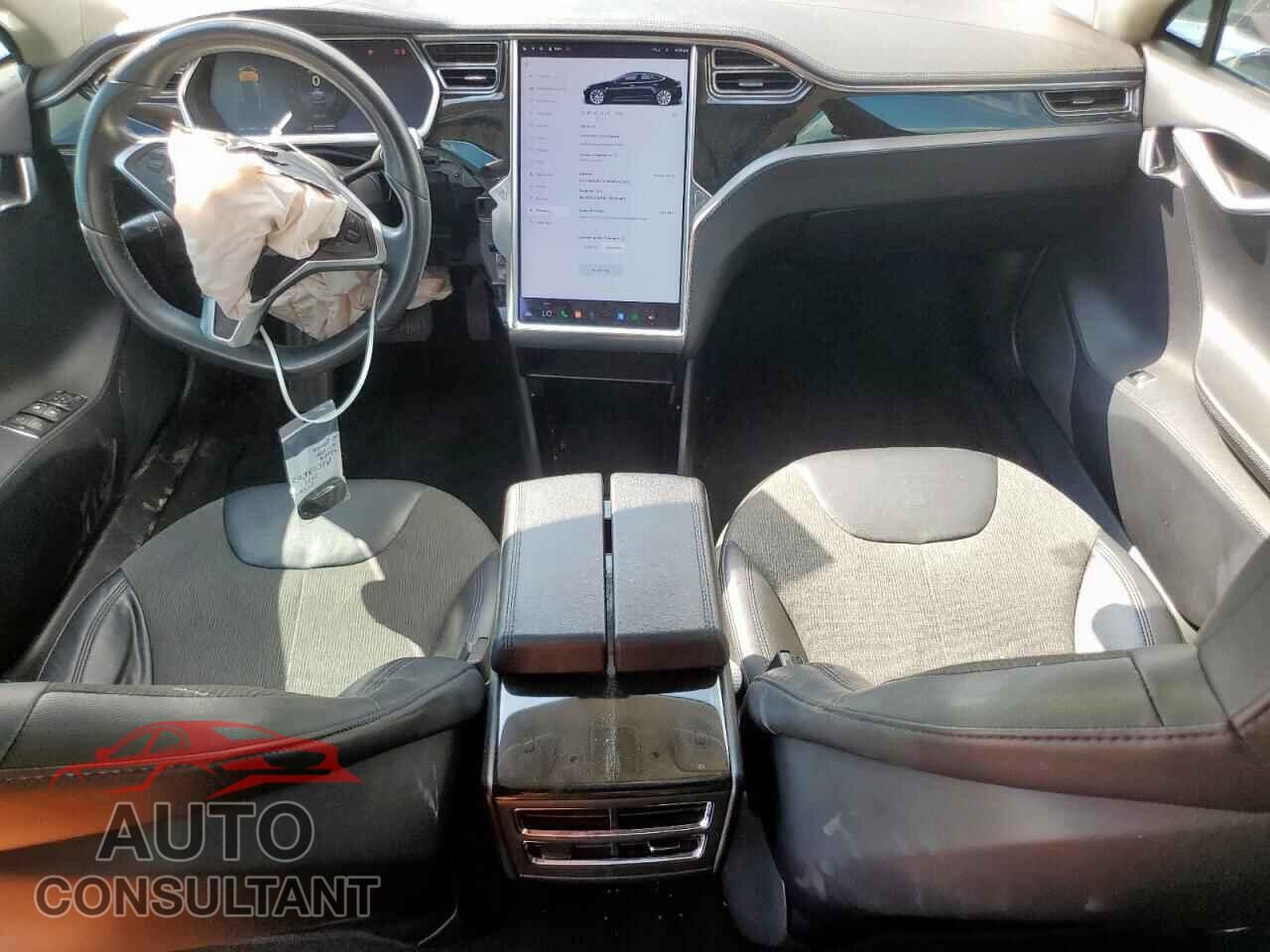 TESLA MODEL S 2013 - 5YJSA1CG3DFP08318