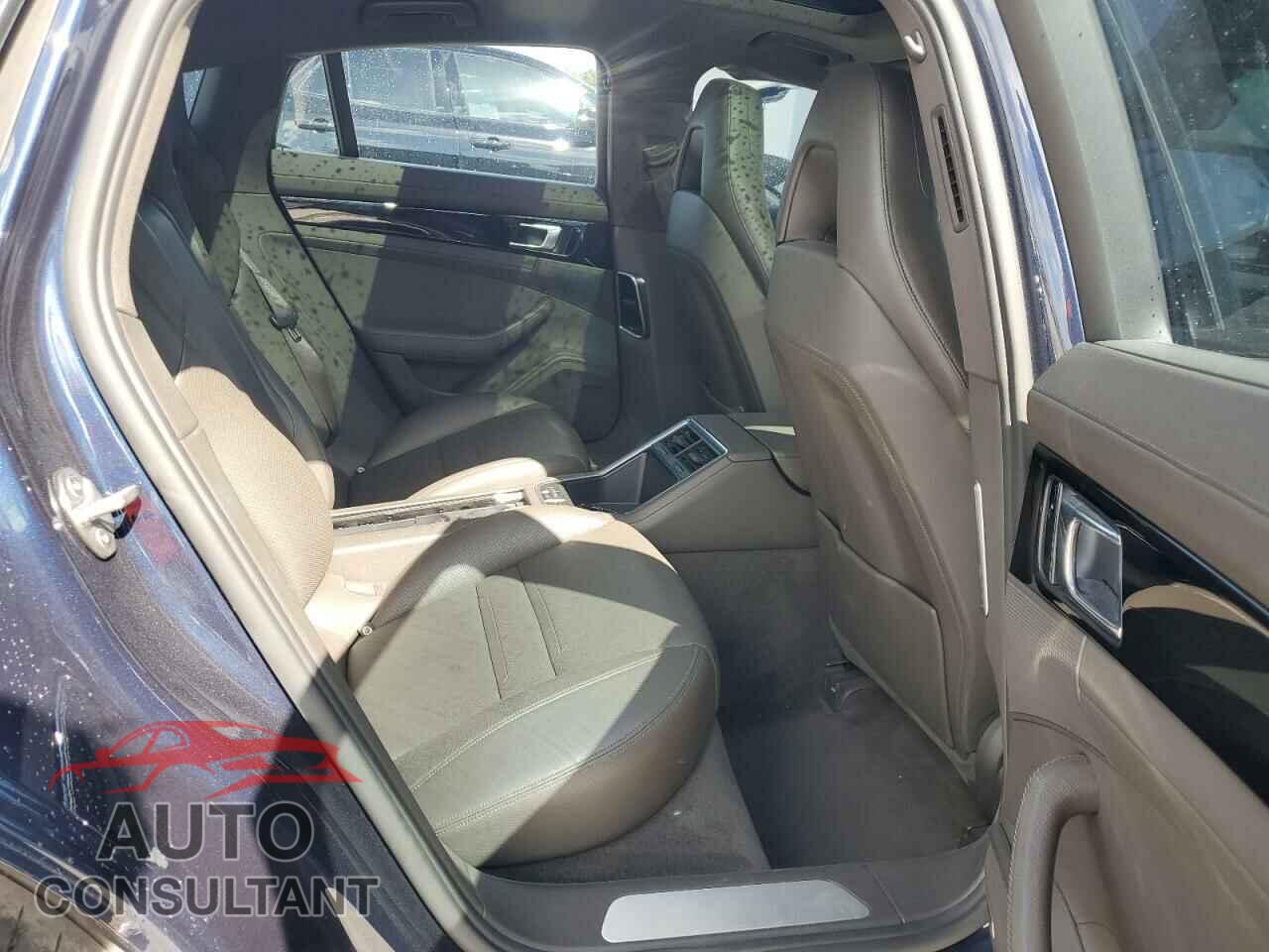 PORSCHE PANAMERA 2017 - WP0AA2A76HL102129