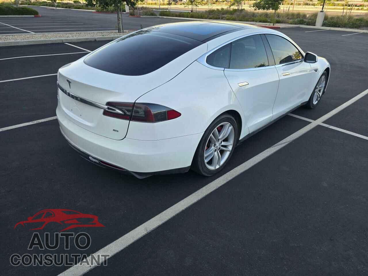 TESLA MODEL S 2012 - 5YJSA1CN1CFP02658