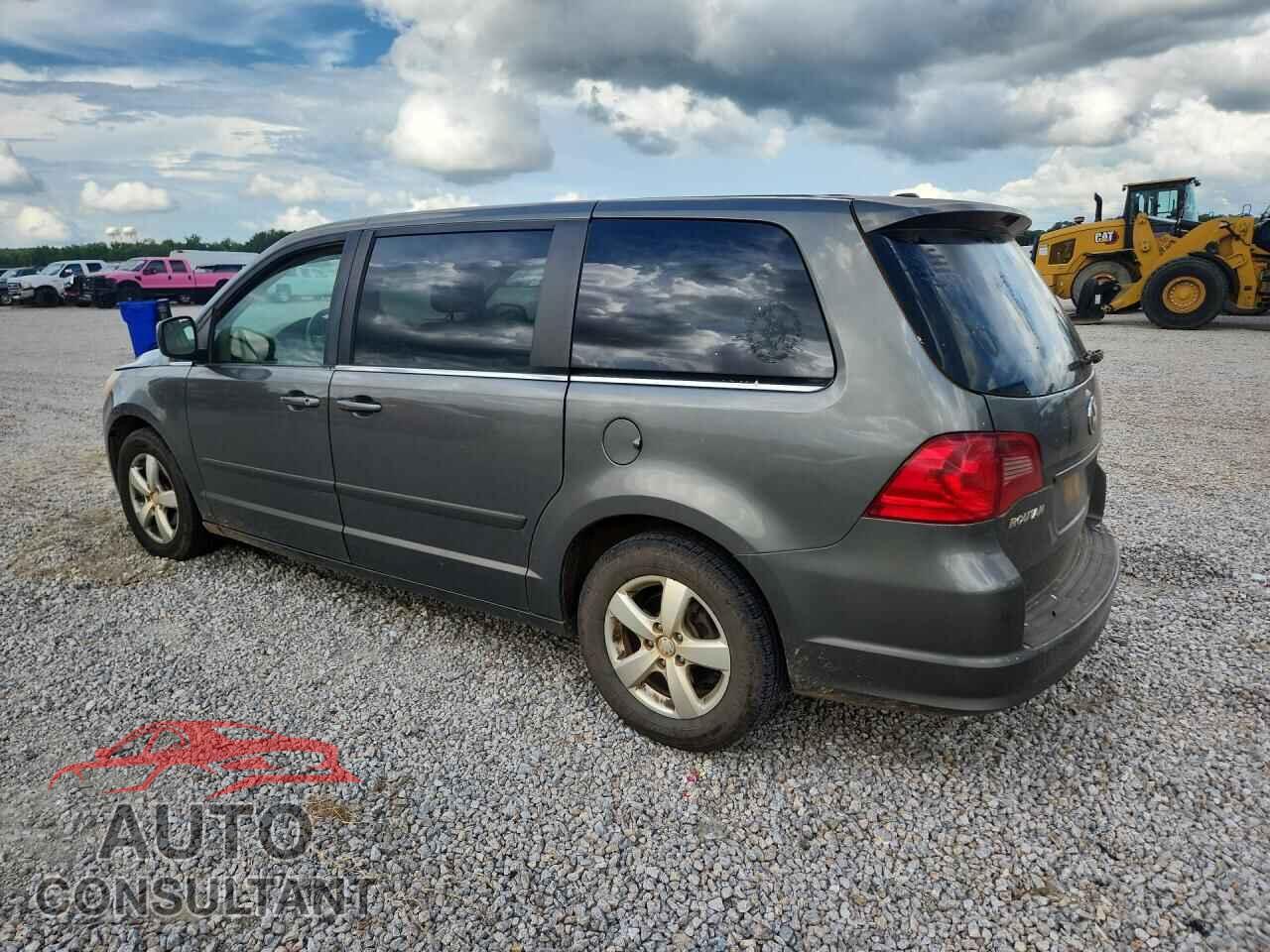 VOLKSWAGEN ROUTAN 2010 - 2V4RW3D11AR295679