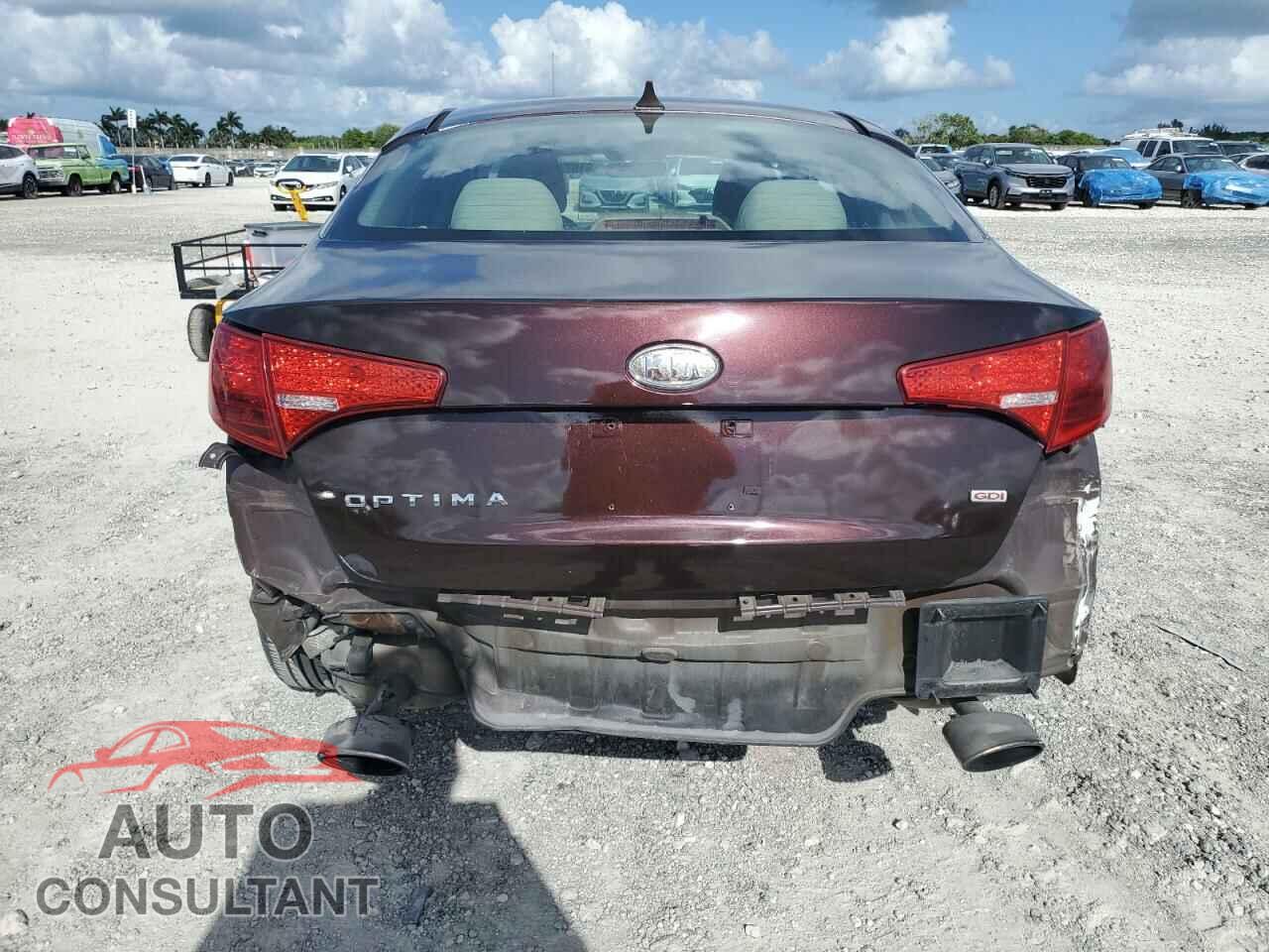 KIA OPTIMA 2012 - 5XXGM4A76CG033206