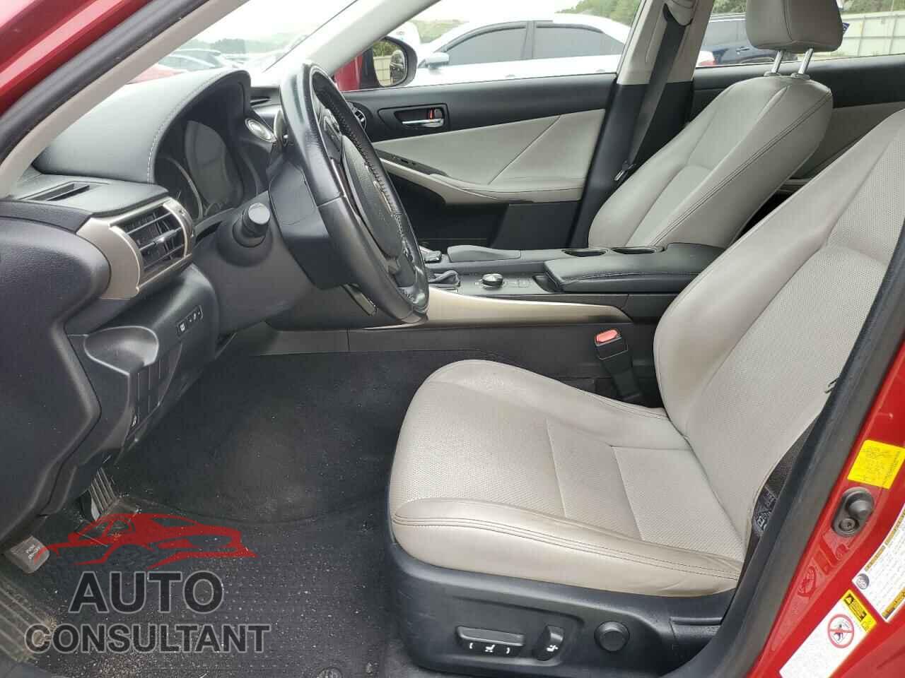 LEXUS IS 2015 - JTHCF1D25F5020400