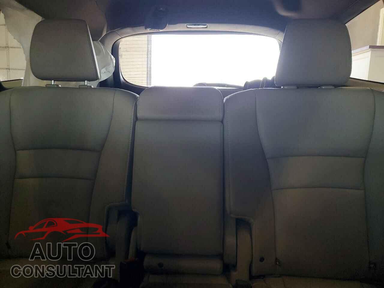 HONDA PILOT 2020 - 5FNYF6H90LB037076