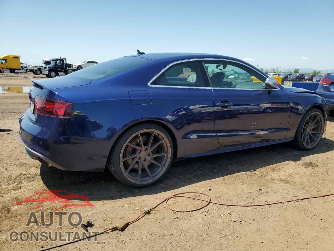 AUDI S5/RS5 2013 - WAUCGAFRXDA033637