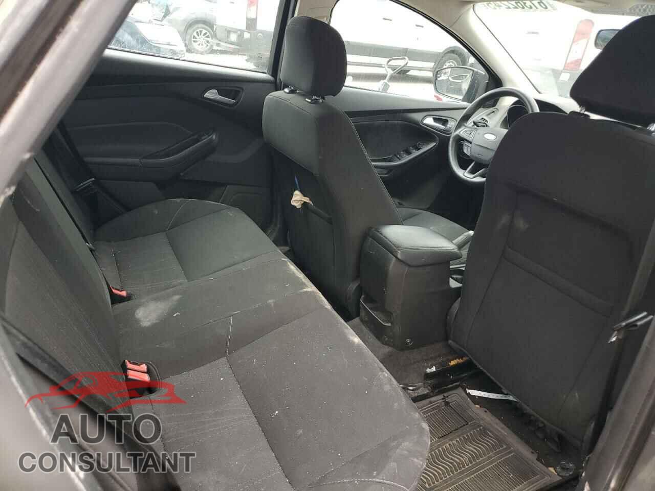 FORD FOCUS 2016 - 1FADP3FE5GL229564