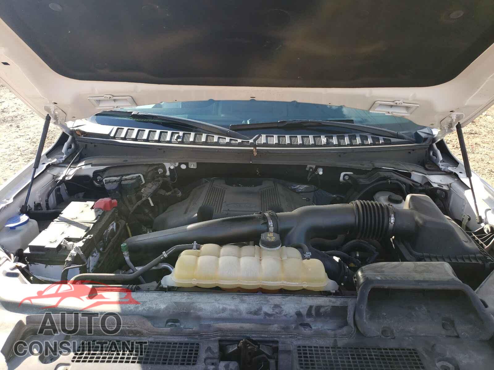 FORD EXPEDITION 2018 - 1FMJU2AT6JEA61981