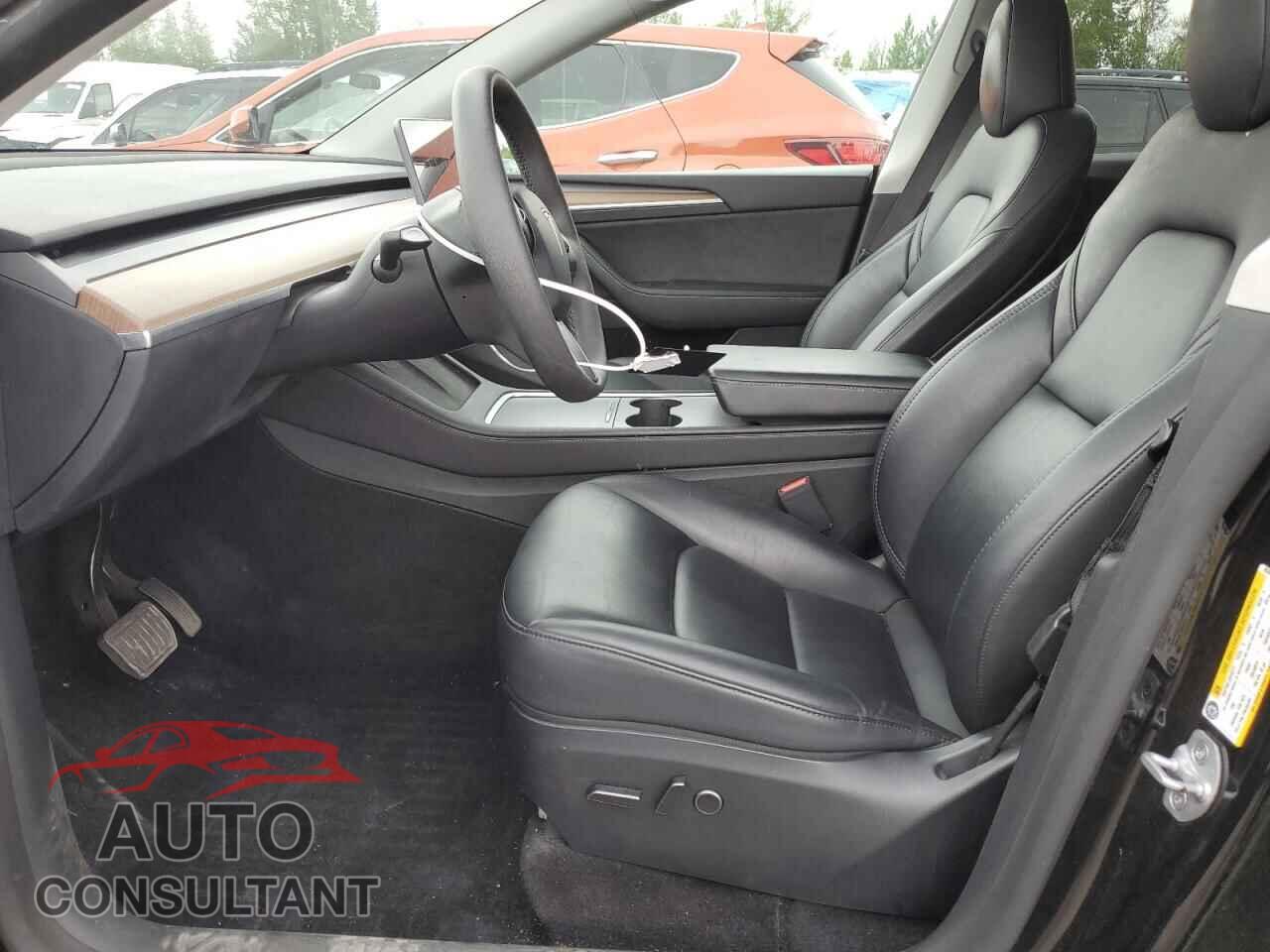 TESLA MODEL Y 2023 - 7SAYGDEE7PF803428