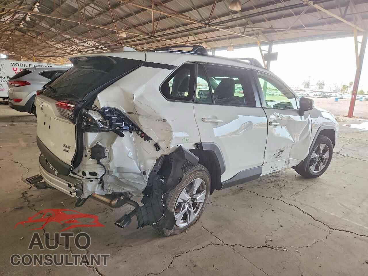 TOYOTA RAV4 2023 - JTMP1RFV1PD095285