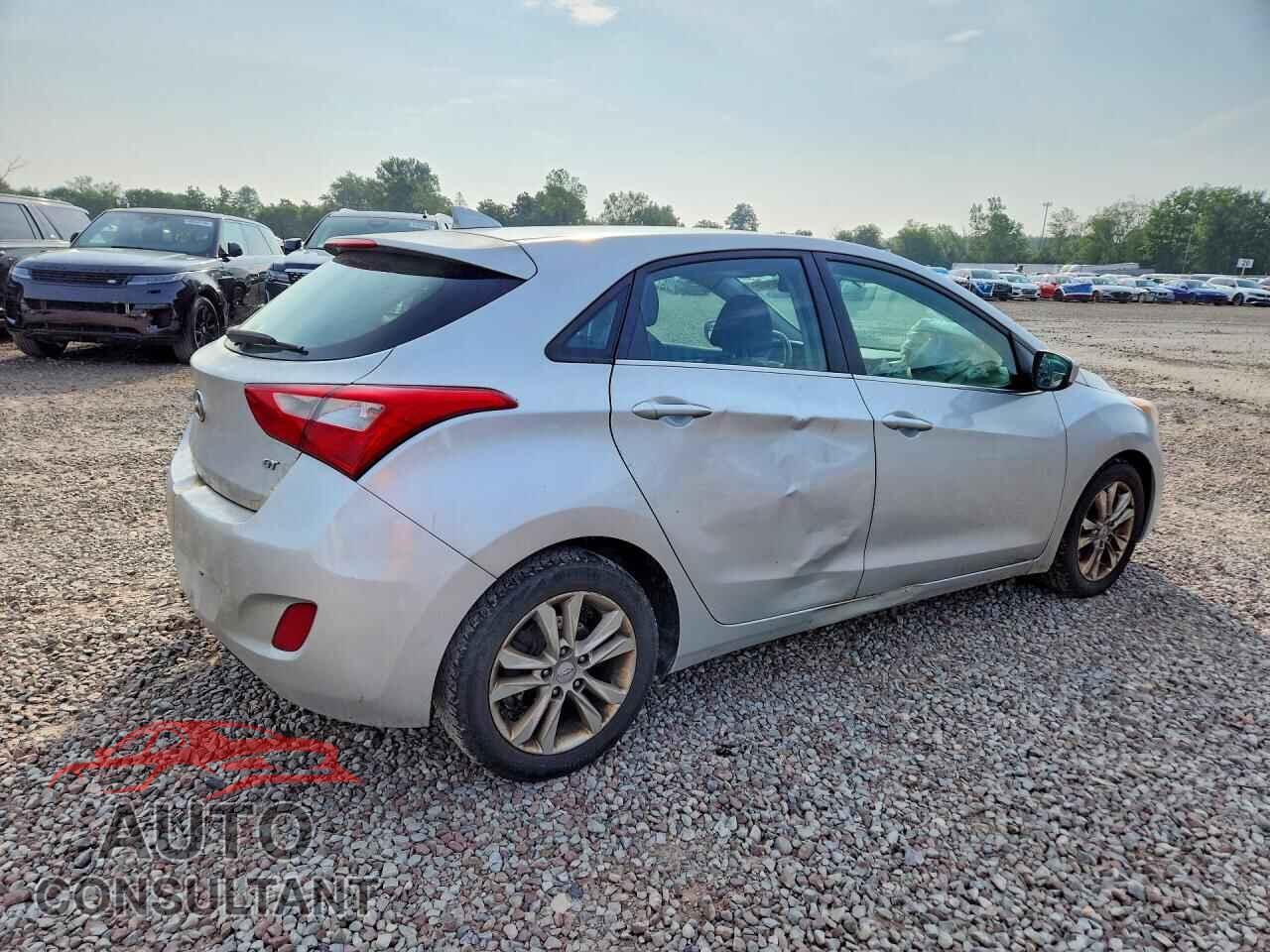 HYUNDAI ELANTRA 2013 - KMHD35LEXDU061377