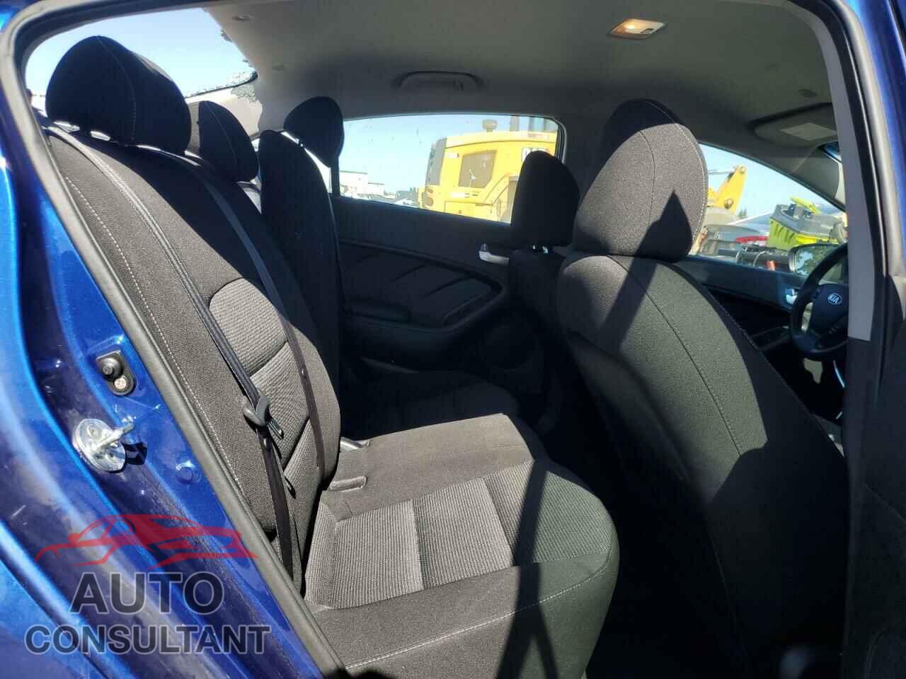 KIA FORTE 2017 - 3KPFK4A70HE051900