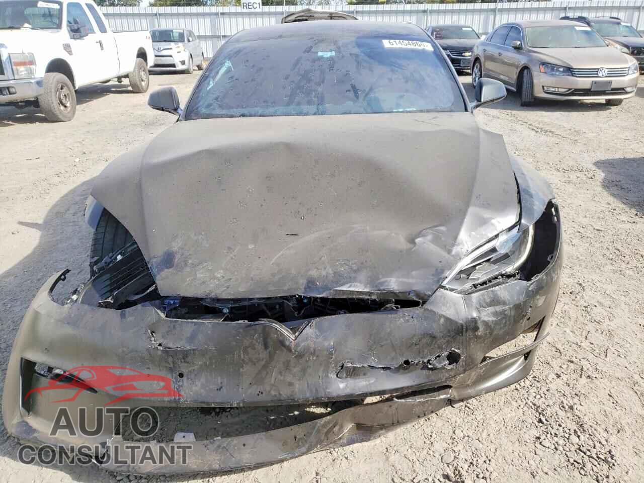 TESLA MODEL S 2022 - 5YJSA1E61NF486531