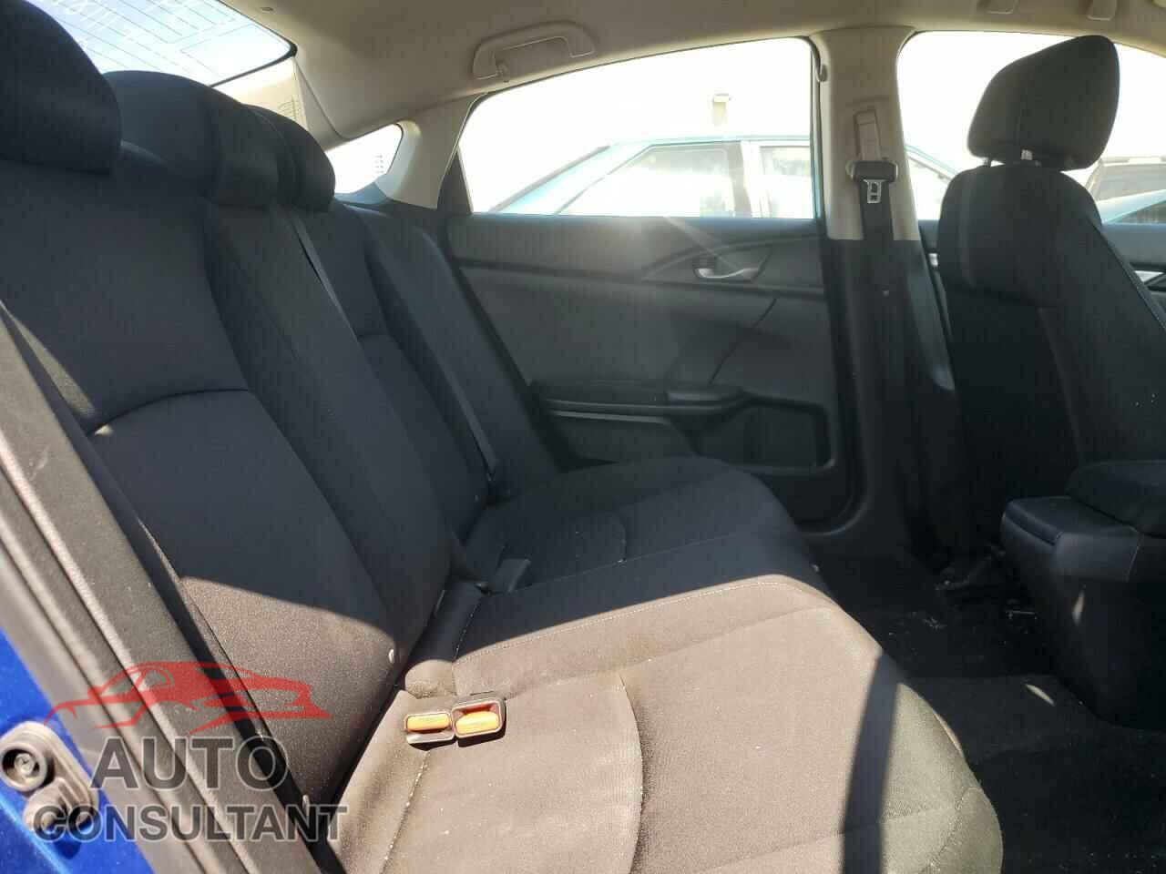 HONDA CIVIC 2017 - 19XFC2F55HE010803
