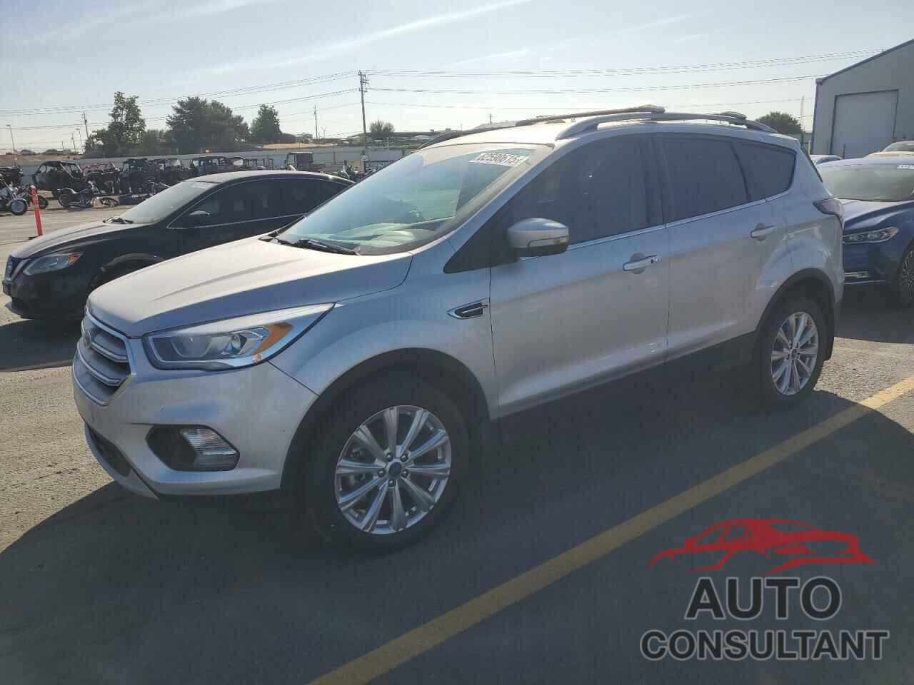 FORD ESCAPE 2017 - 1FMCU9J92HUA64477