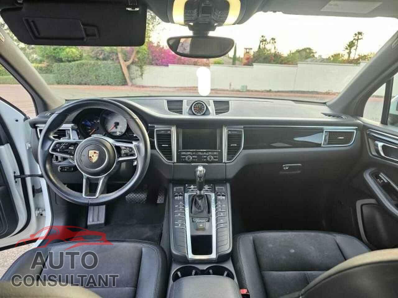 PORSCHE MACAN 2016 - WP1AB2A59GLB46733