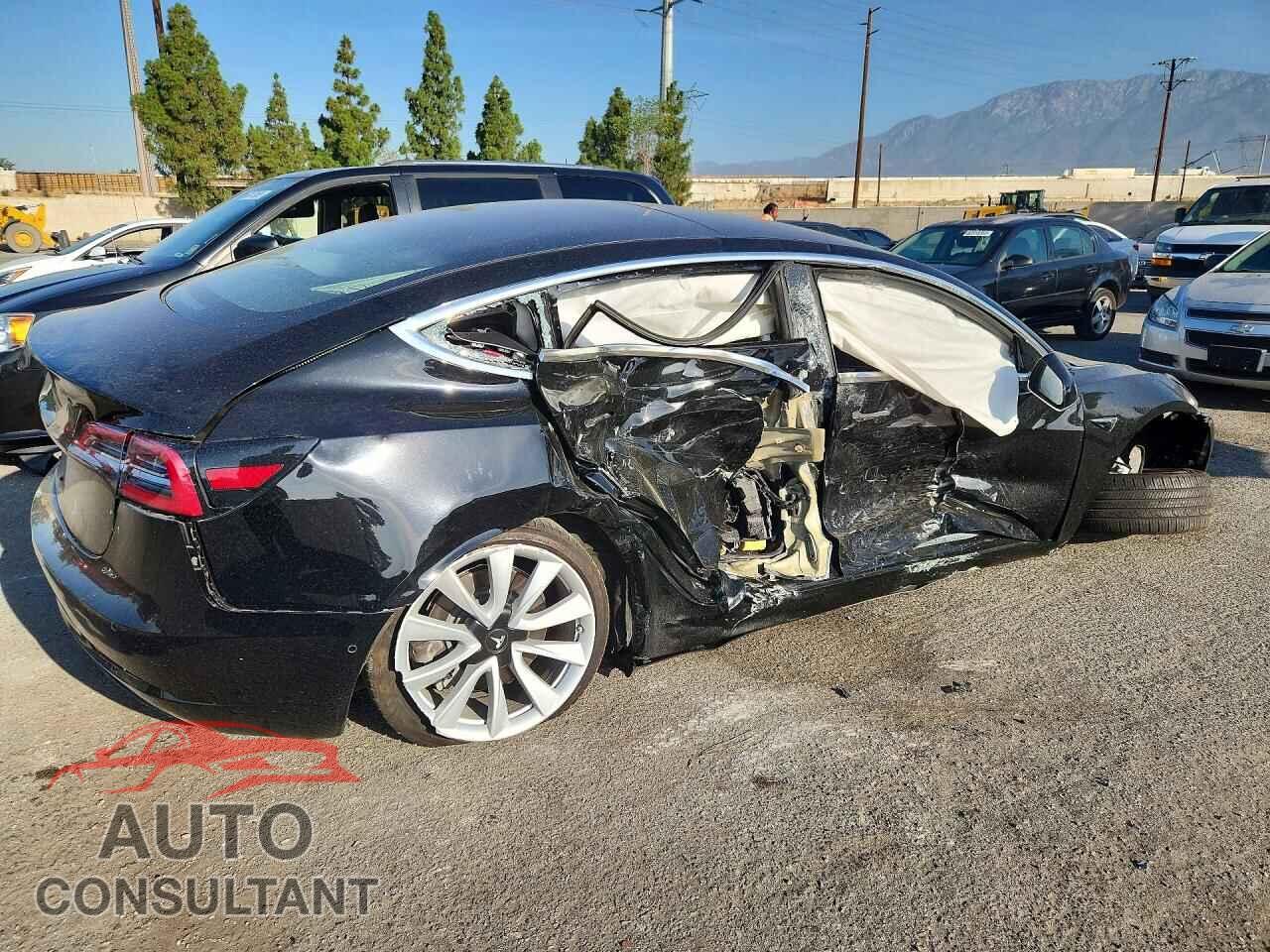 TESLA MODEL 3 2018 - 5YJ3E1EA0JF154572