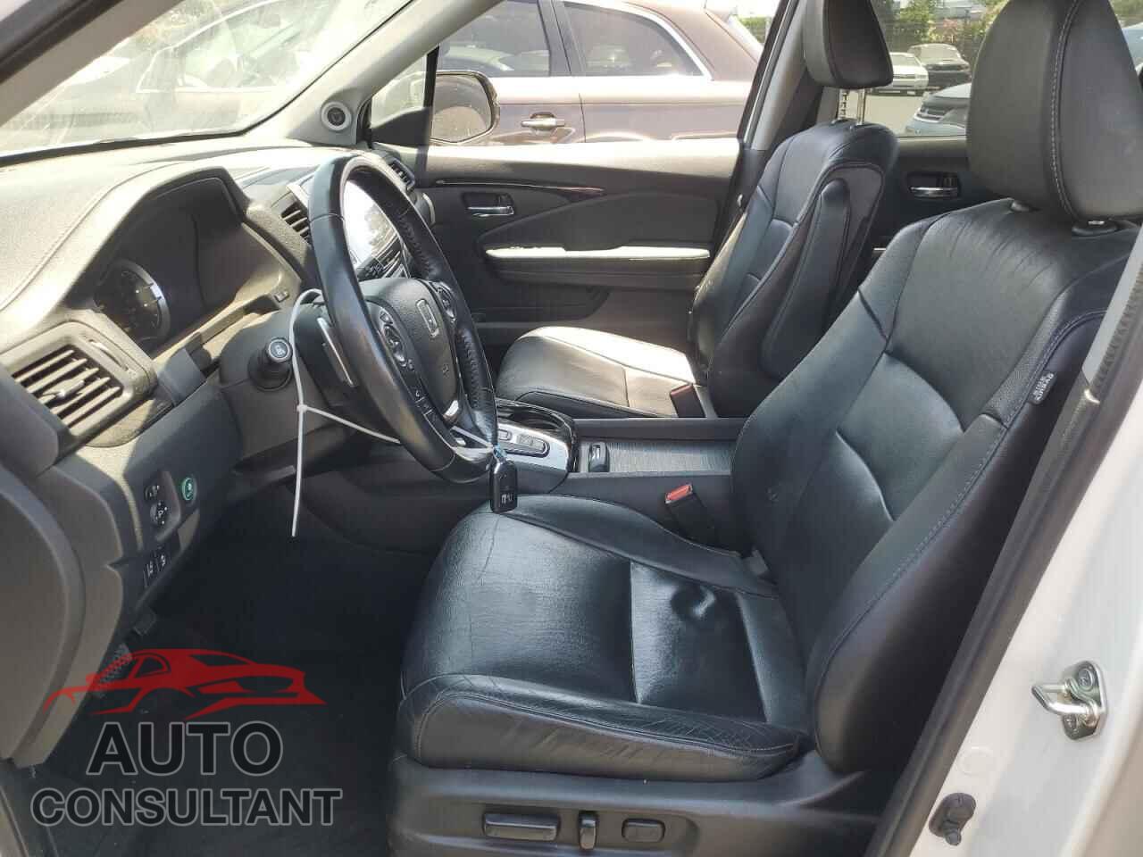 HONDA PILOT 2017 - 5FNYF5H92HB005408