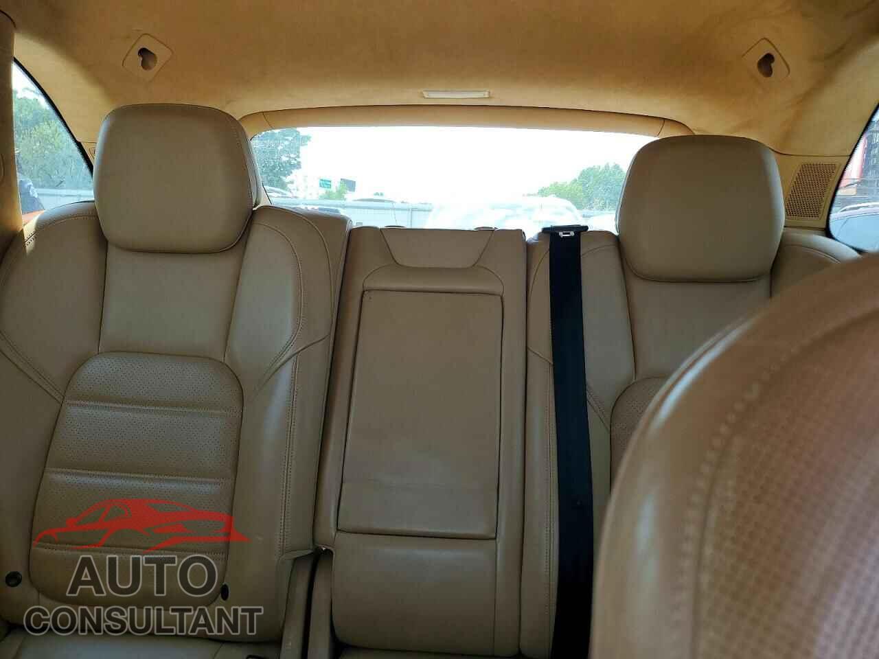 PORSCHE CAYENNE 2011 - WP1AC2A2XBLA81614