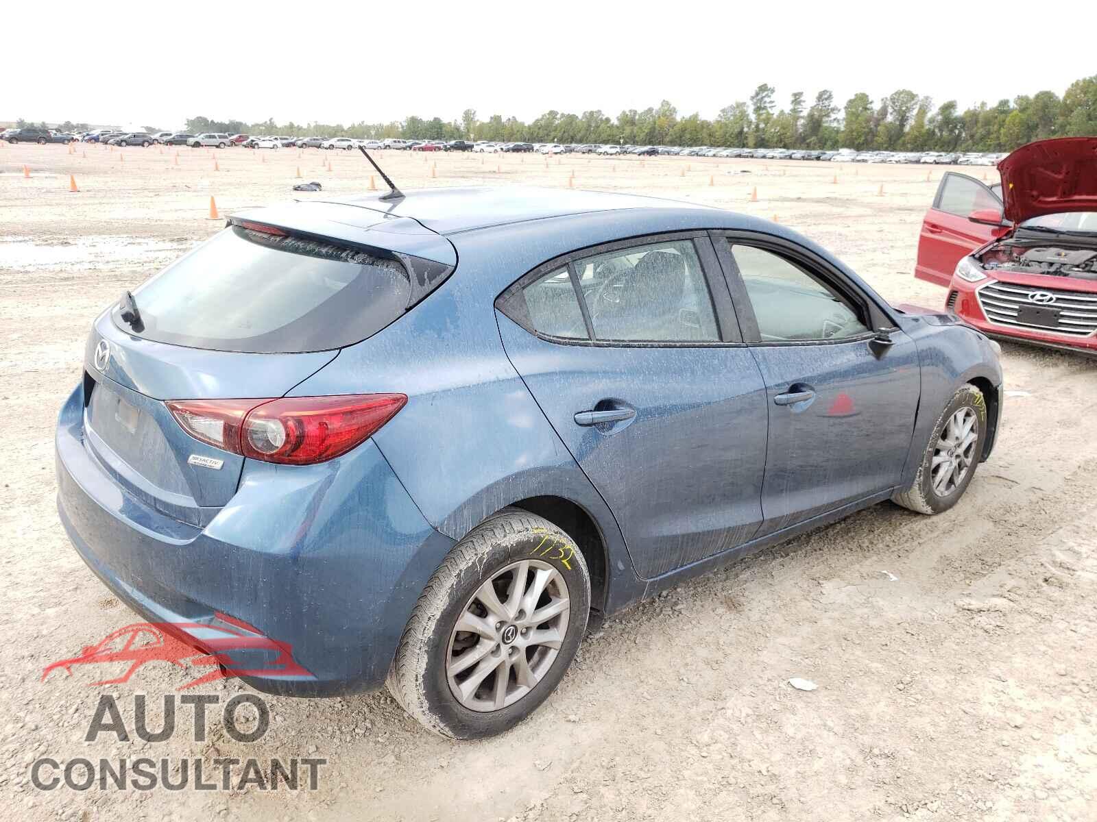 MAZDA 3 2017 - 3MZBN1K78HM158263