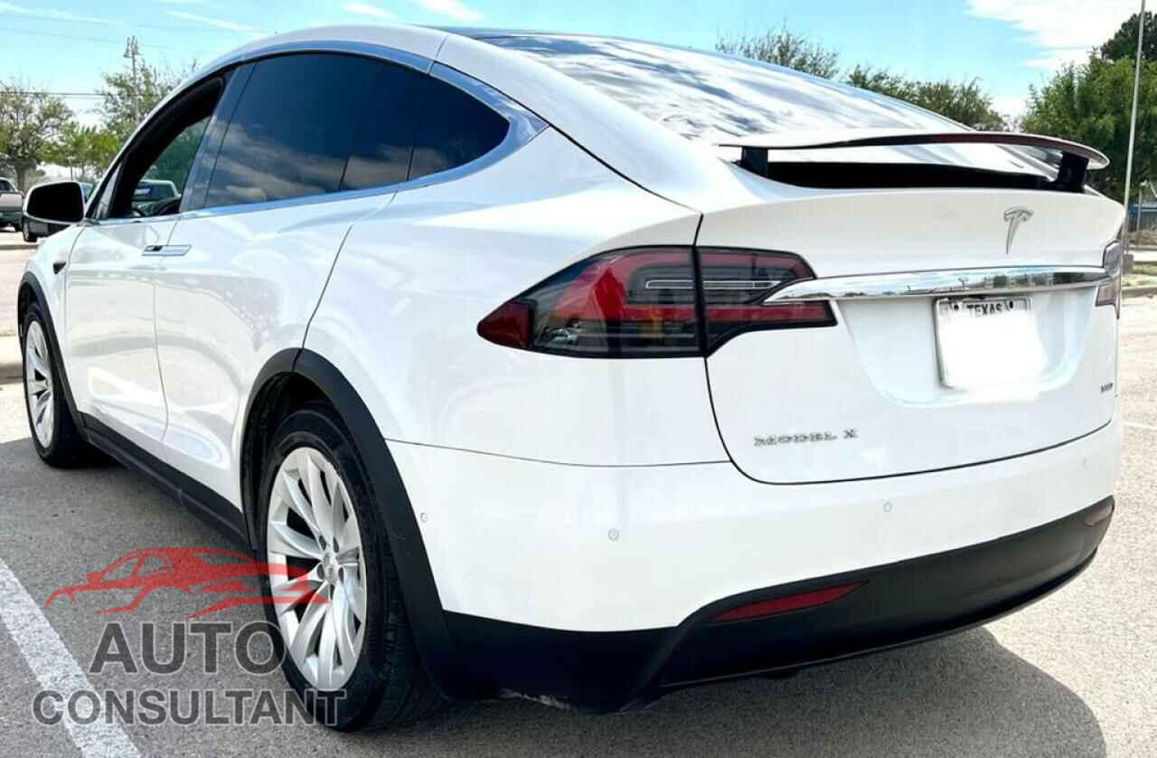 TESLA MODEL X 2017 - 5YJXCBE26HF072765