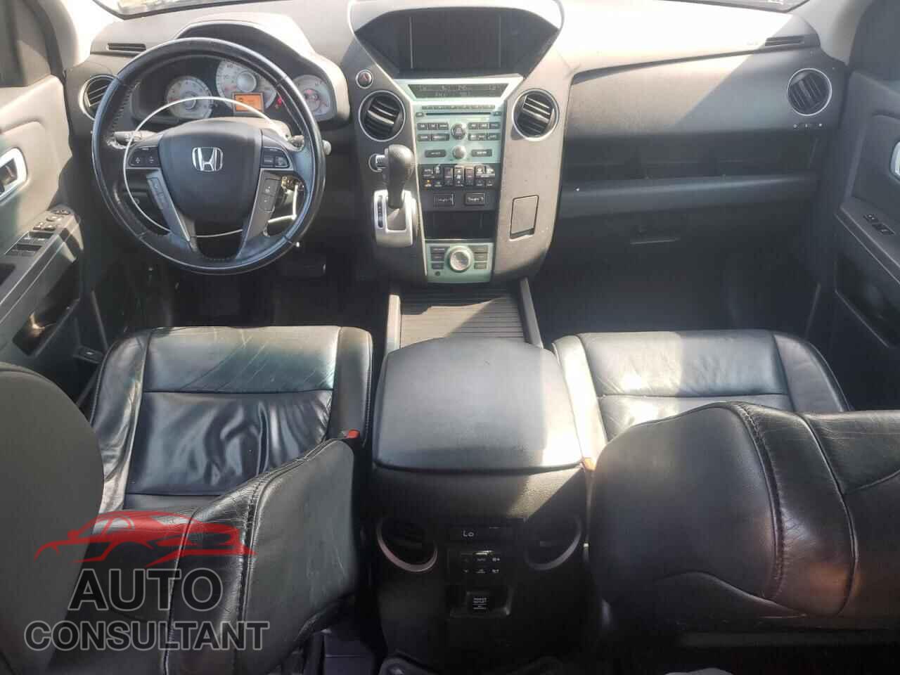 HONDA PILOT 2011 - 5FNYF4H74BB070650