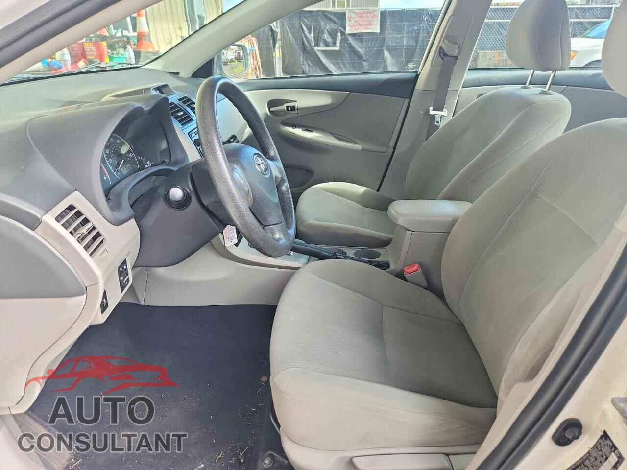 TOYOTA COROLLA 2012 - 2T1BU4EE7CC864031