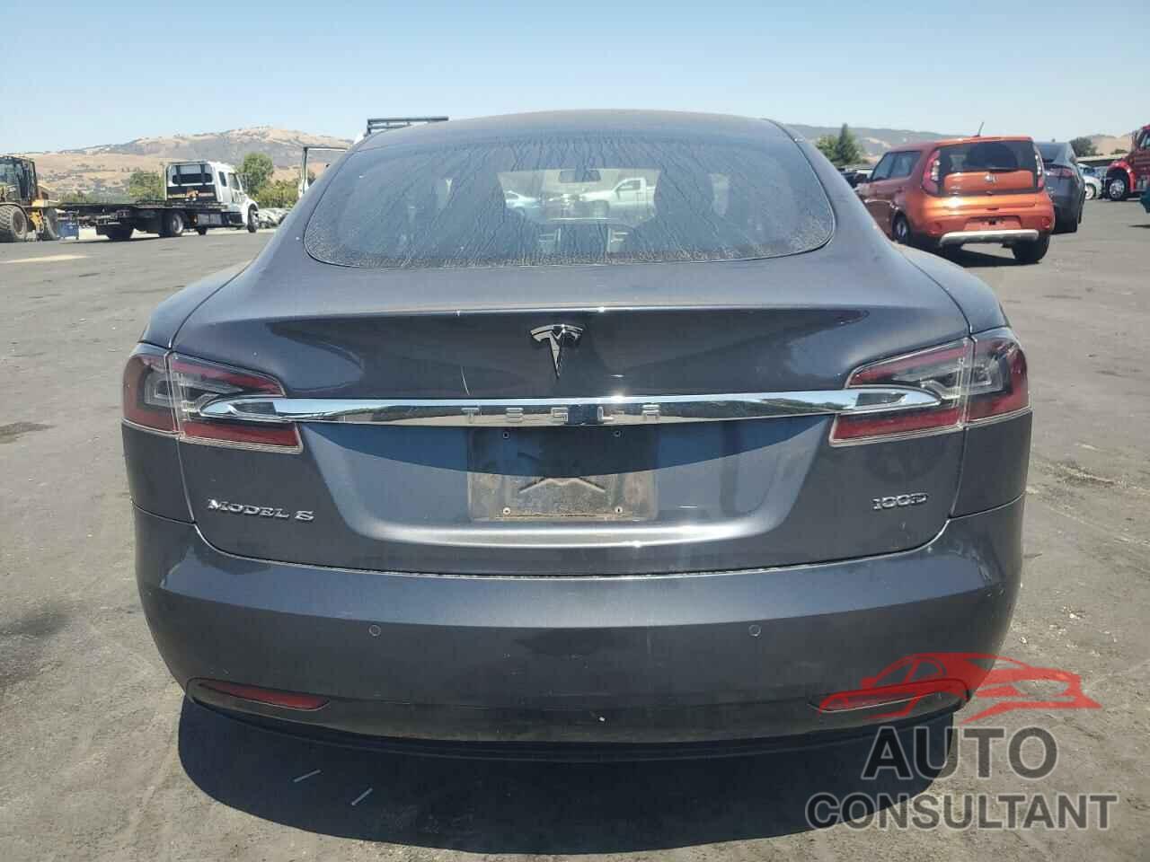 TESLA MODEL S 2018 - 5YJSA1E25JF243778