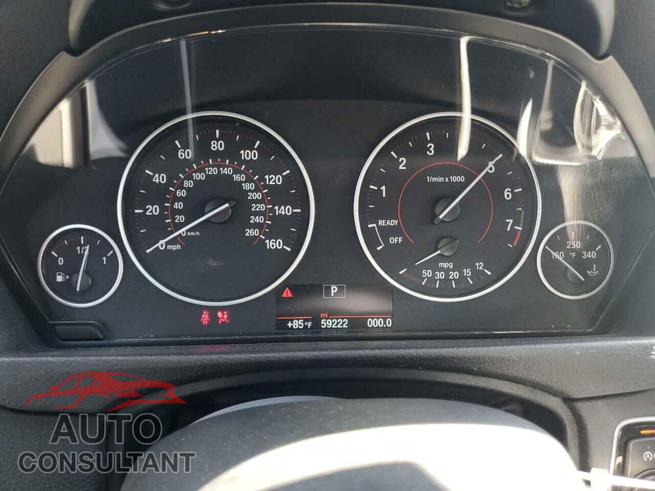 BMW 3 SERIES 2016 - WBA8E9G50GNU30227