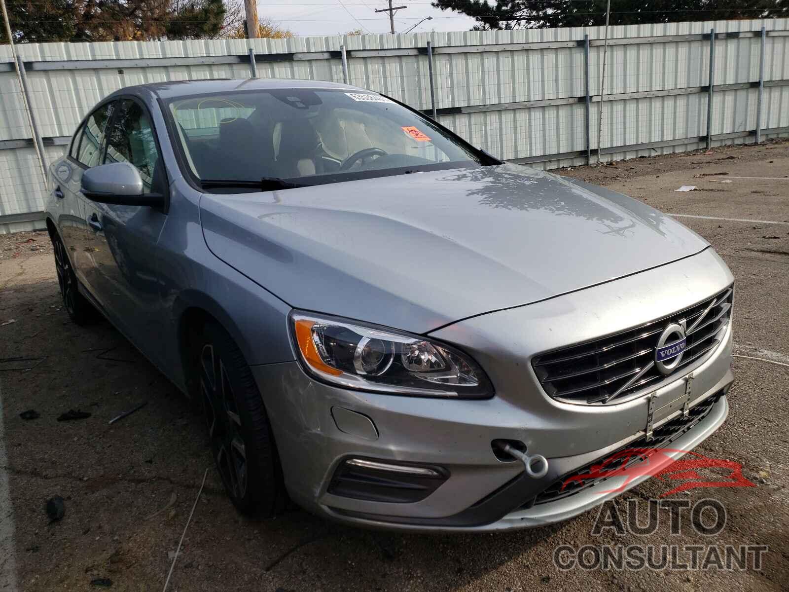 VOLVO S60 2017 - YV140MTL8H2428164