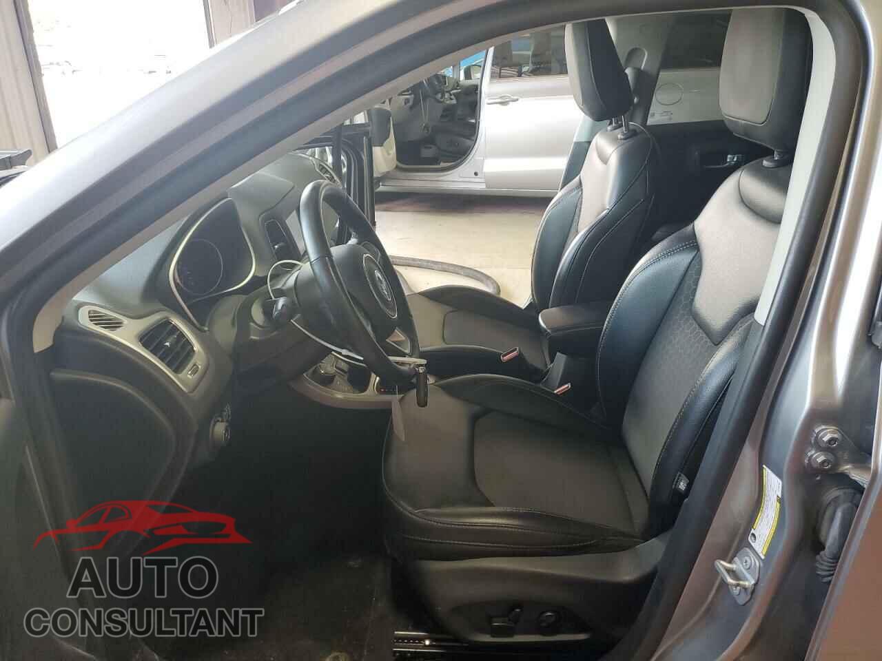 JEEP COMPASS 2019 - 3C4NJDBB9KT735767